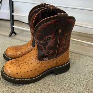 Justin Gypsy Ostrich boots size 8B